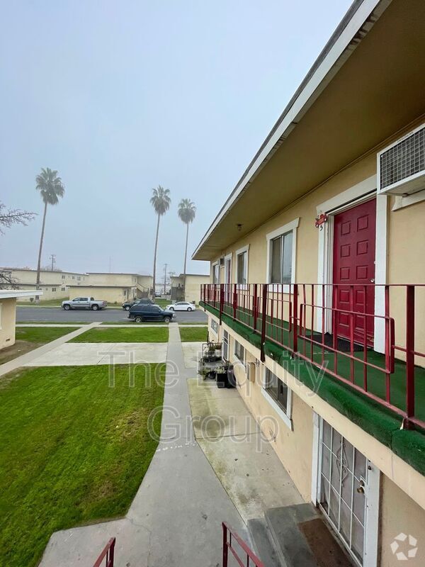 Building Photo - 830 Davis St Unit #6 Rental