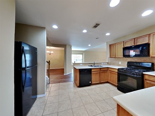 Building Photo - 2807 Bison Bluff