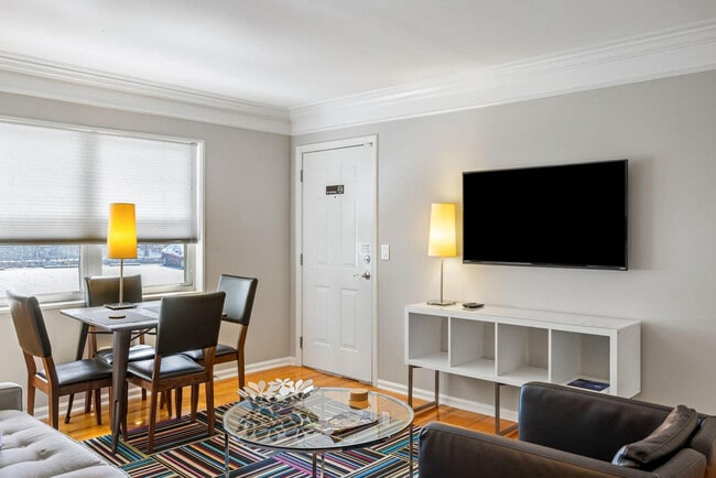 Photo - 23 Standish Ave NW Unidad ID1226684P