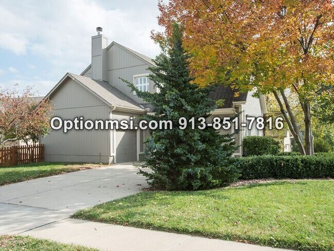 Photo - Close to Olathe East Highschool!