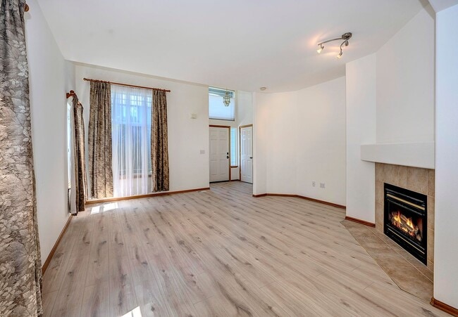 Photo - Lynnwood Two Story