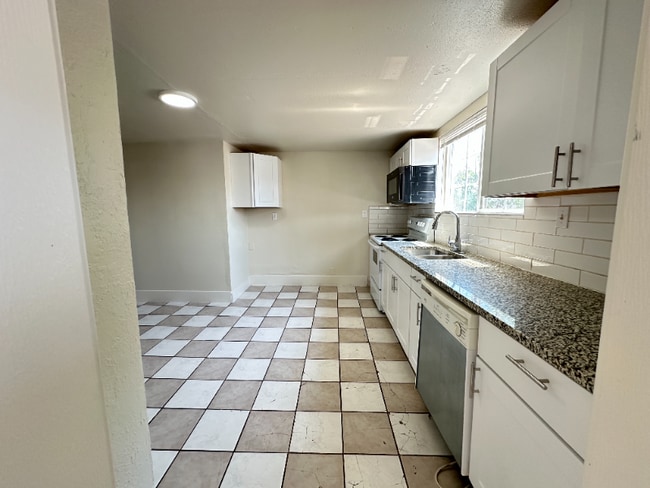 1203 2nd St Unit A
