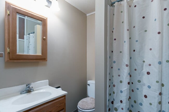 Photo - 1111 Wharton Manor Rd Unit #B