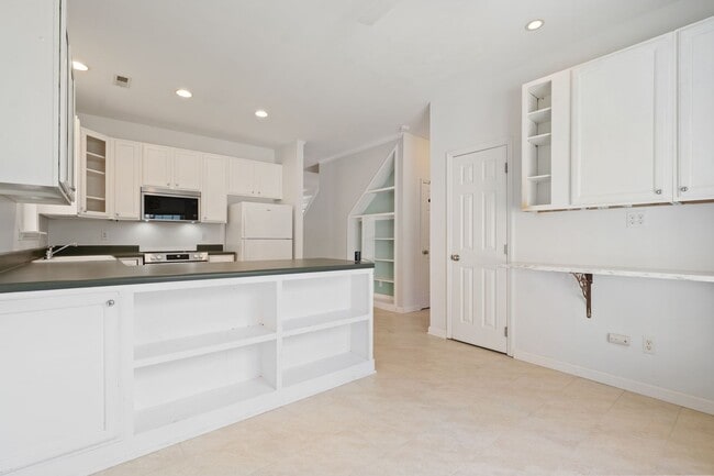 Photo - LOCATION!! Sought-after neighborhood spaci...