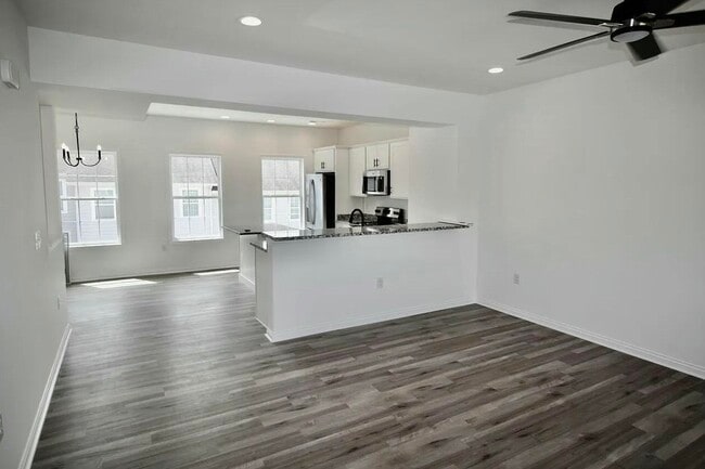 Photo - 1145 Appian Crossing Way