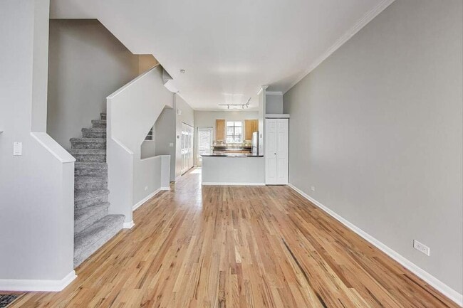 Photo - 1145 W Newport Ave