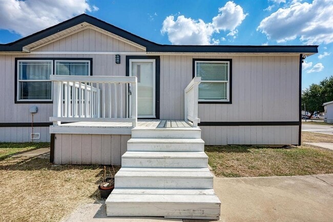 Photo - 120 Silver Peak Dr