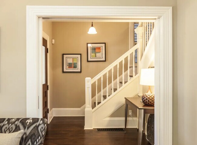 Photo - 1419 E Denny Way Unit A