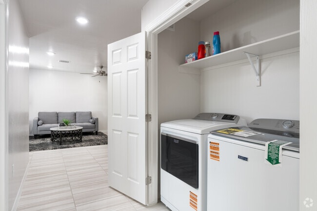 2BR, 1BA - 865SF - Laundry Room