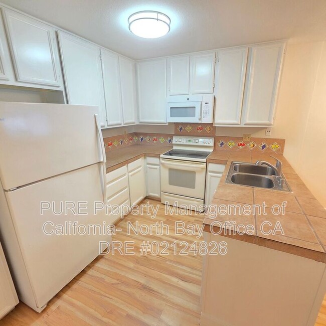 Photo - 21 Meadowbrook Ct