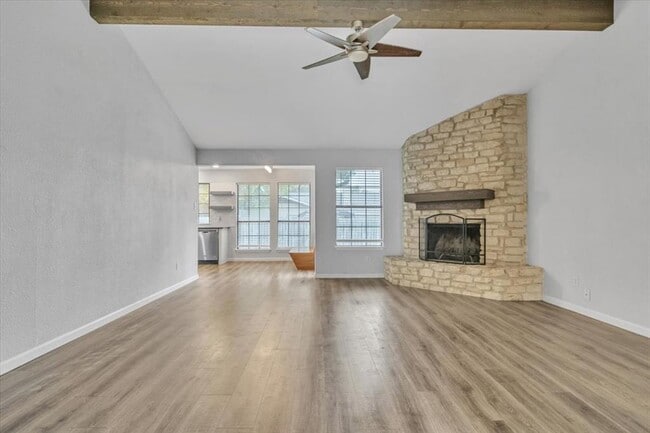 Photo - 6100 Woodhue Dr Casa