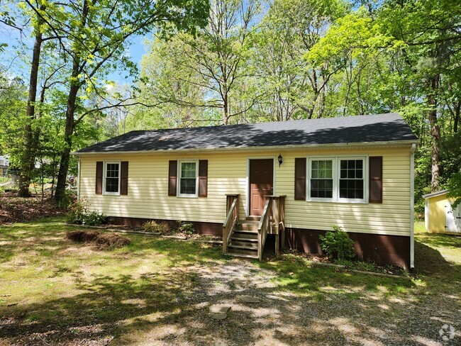 Building Photo - 3 Bed 2 Bath Rancher Chesterfield- Qualla/... Rental