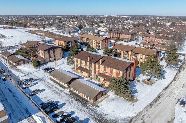 Context - Orlan Brook Apartments