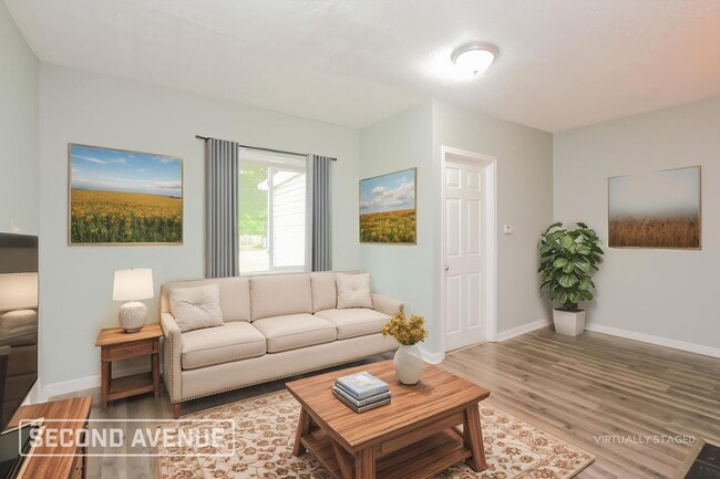 Photo - 3636 N Dearborn St