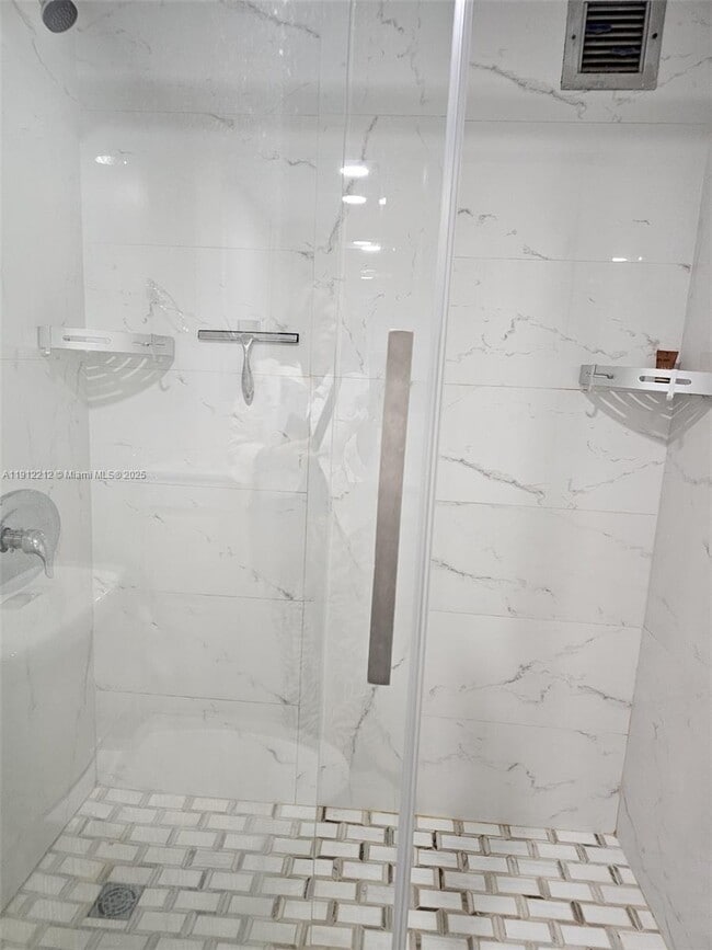 Photo - 2000 Atlantic Shores Blvd Unit 104