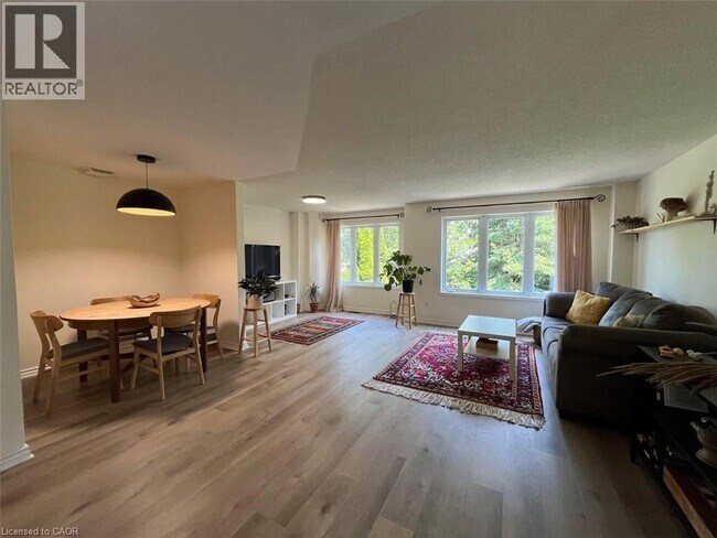 Photo - 318 Sable Ct