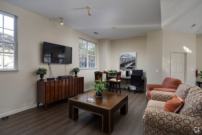 Clubhouse - Mill Creek Manor Senior Living