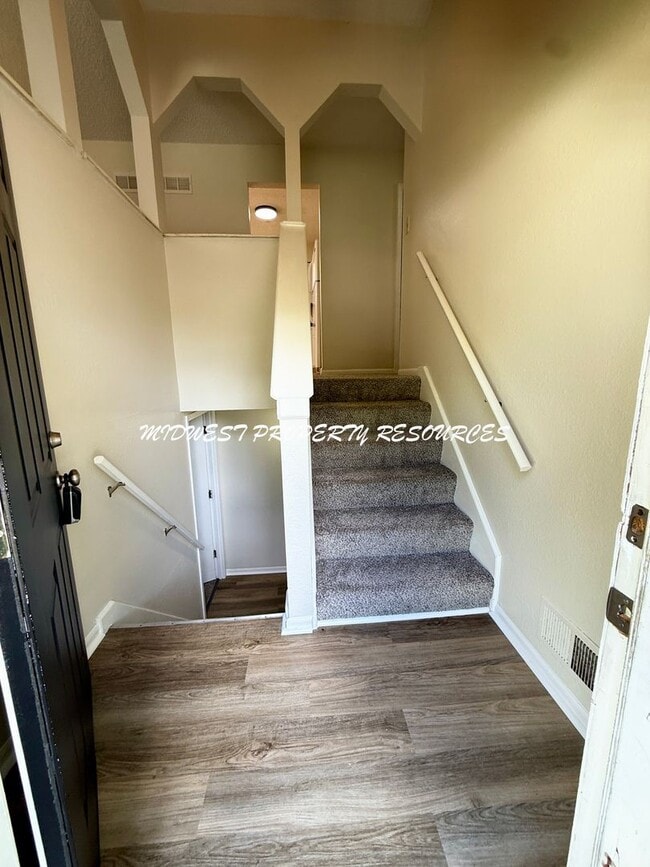 1104 NE 10 St