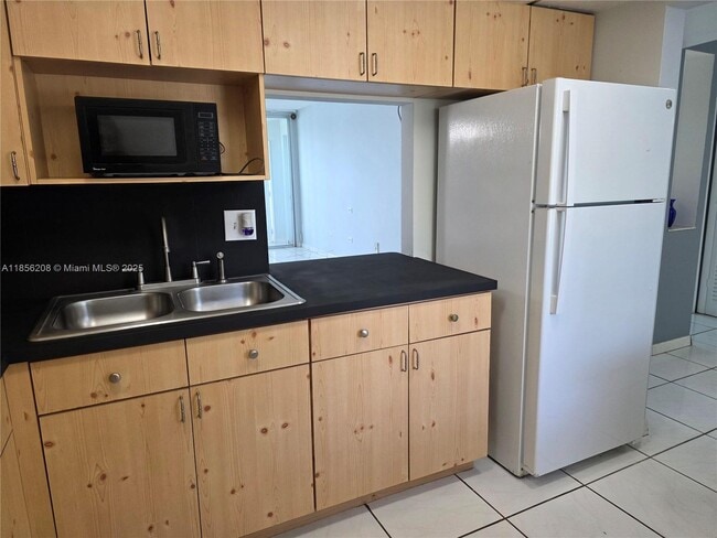 Photo - 1350 NE 191st St Unit B102
