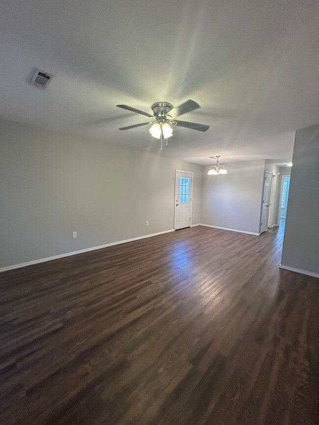 Photo - 5709 W Michael Cole Dr Unidad 5707  Michael Cole Ln