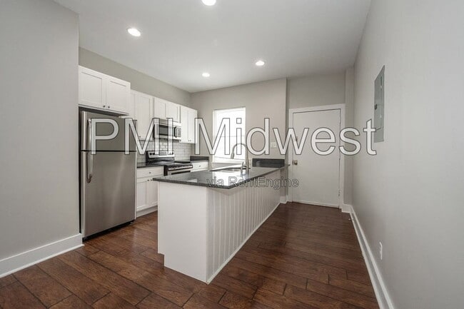 Photo - 2029 N College Ave Unit Apartment E