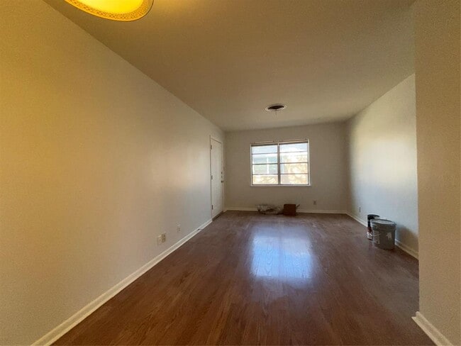 Photo - 4707 Bull Creek Rd