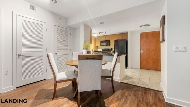 Photo - 100 I St SE Unit 100-302