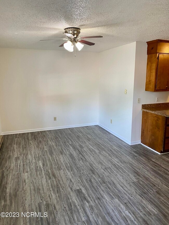 Photo - 709 Patton Cir