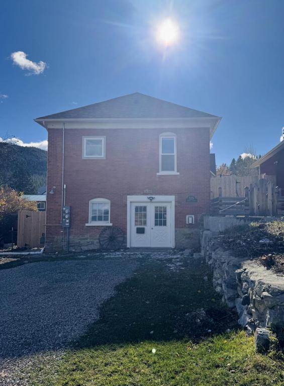 Building Photo - 525 Rodney Ct