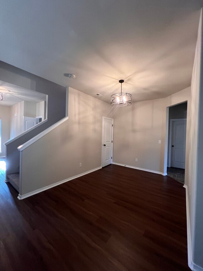 Dinning Room - 18121 76th Ave E
