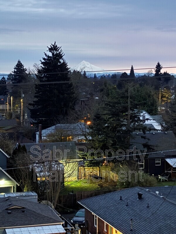 Photo - 1520 N Bryant St Unit 3