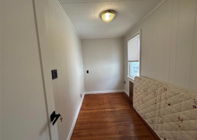 Photo - 77-25-7169 169th St