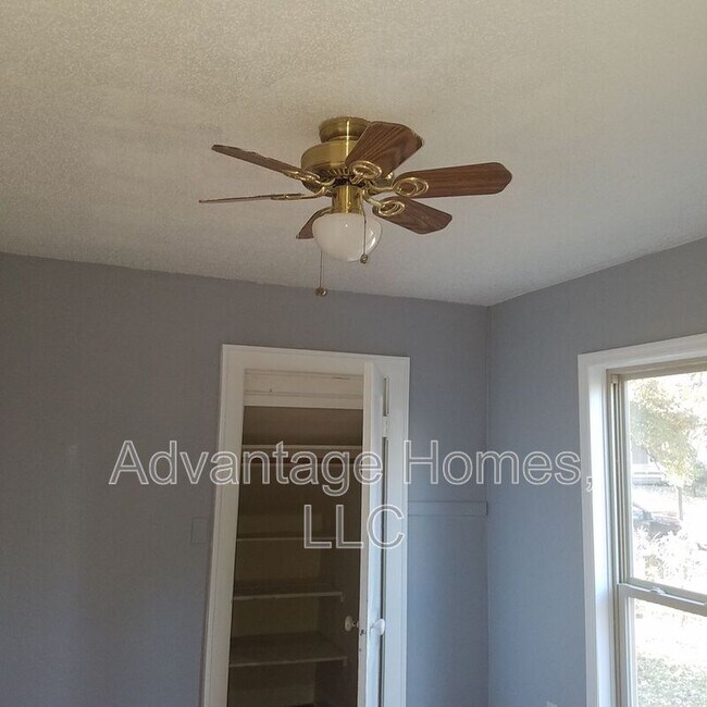 Photo - 1128 W 41st Terrace Unit #1