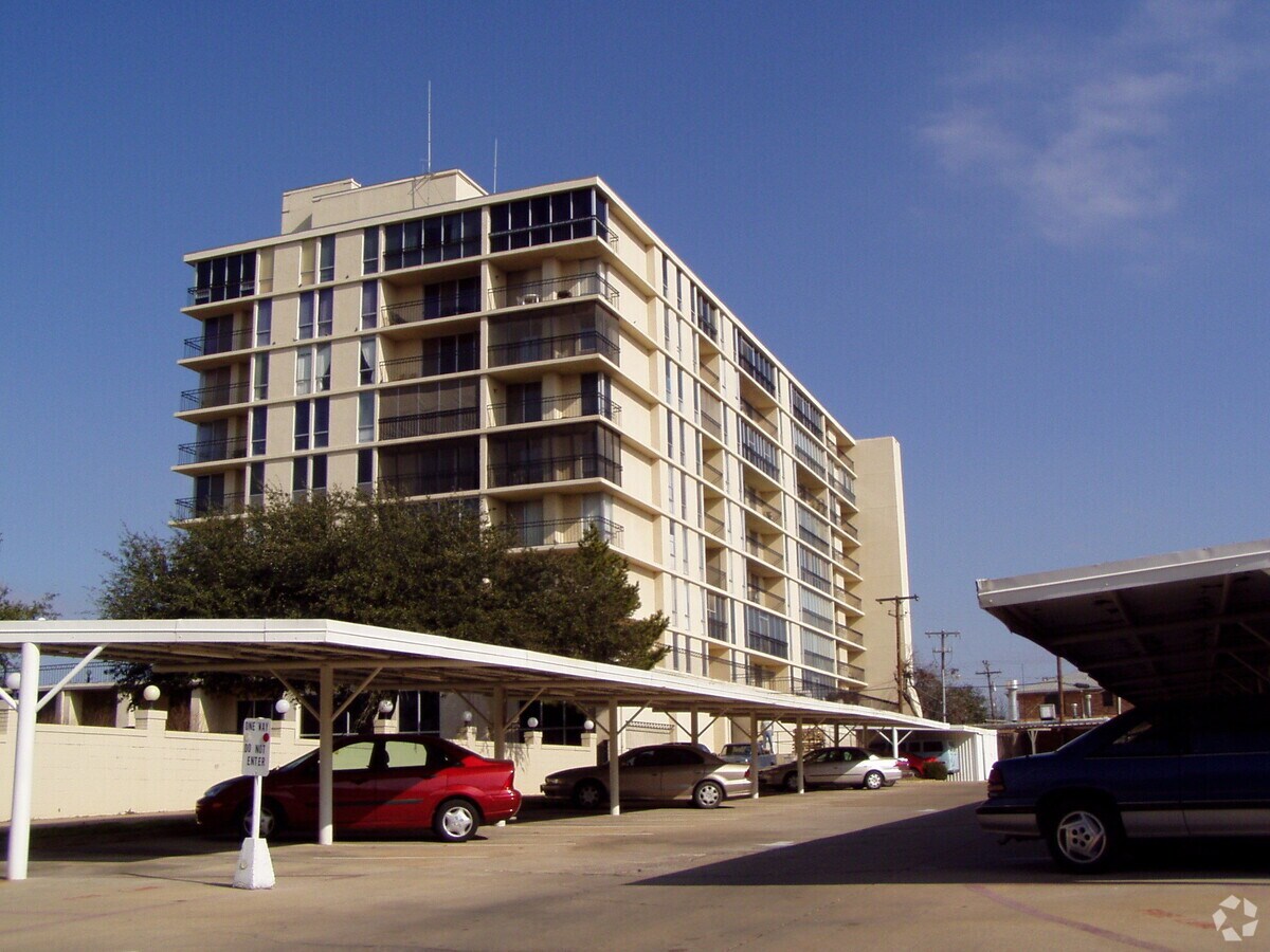 View looking east - Vantage Point Condominia