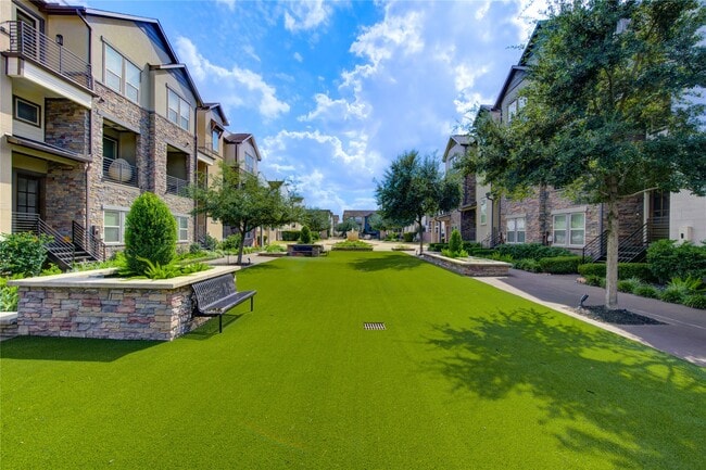 Photo - 2661 Fountain Key Blvd