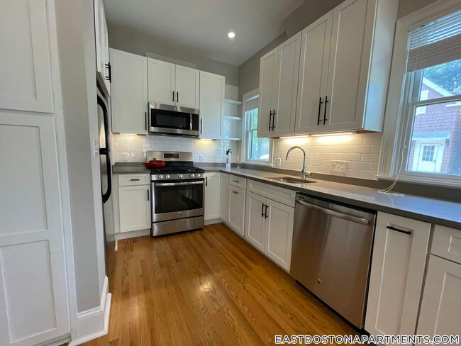 Photo - 178 Brooks St Unidad 1