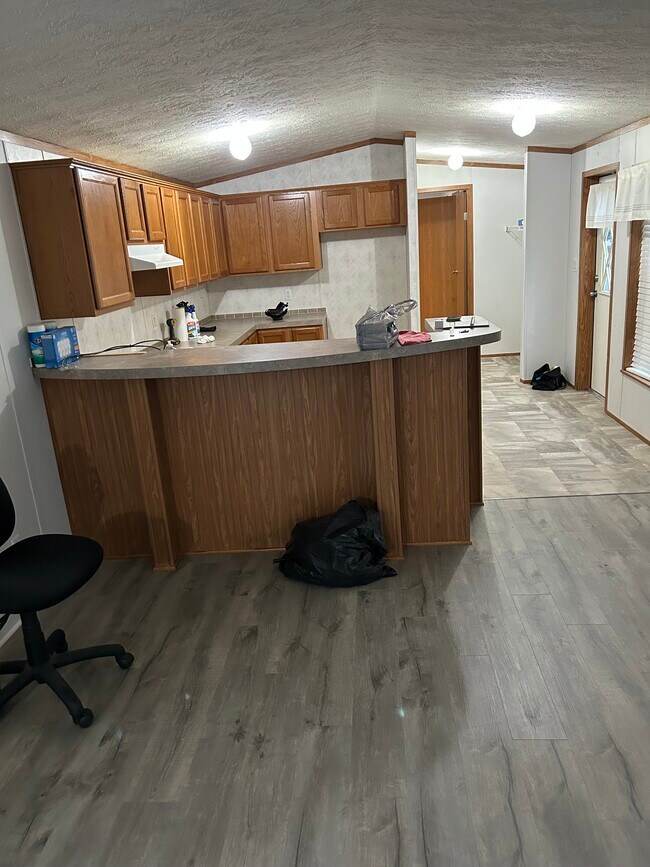 Photo - 9859 Shepherd Rd