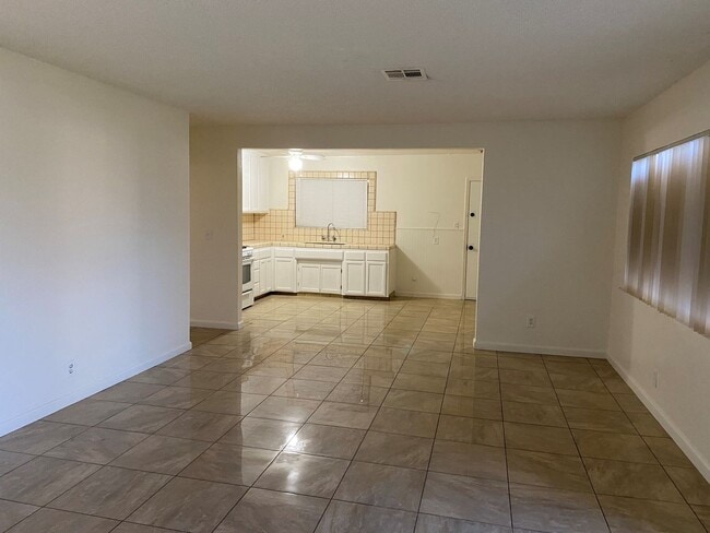 Photo - 1105 Meredith Dr