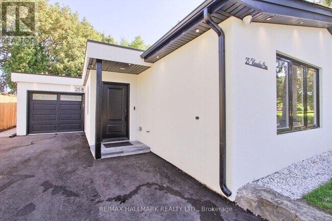 Photo - 25 Knowles Crescent