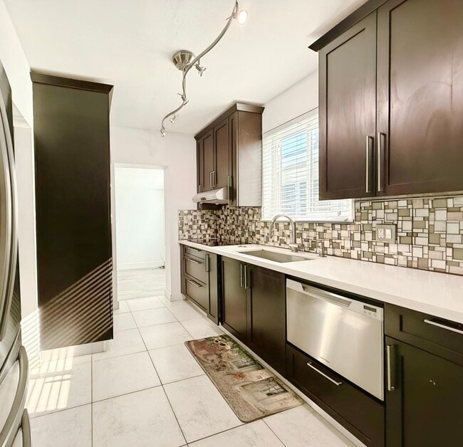 Photo - 1500 SW 18th St