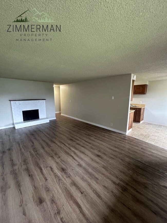 Photo - 2357 6th St Unidad 2357 N 6th St