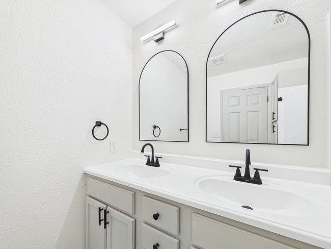 Photo - Brazos Flats