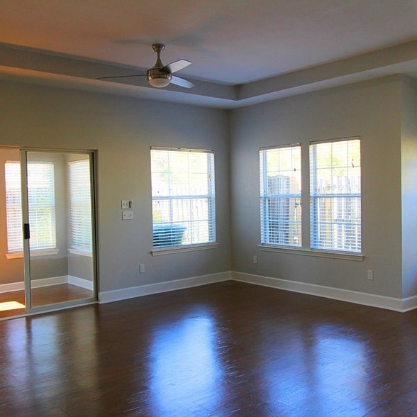 Photo - 53 Covington Cir