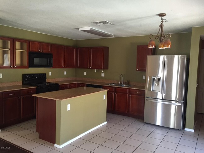 Photo - 17025 W Marconi Ave