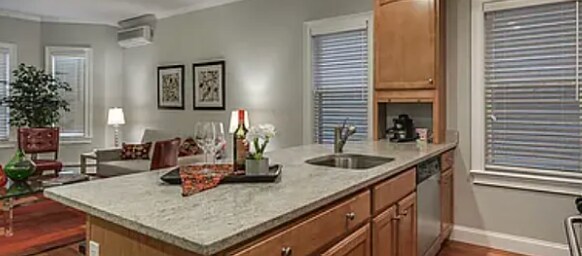 Photo - 291 Cardinal Medeiros Ave Unidad 1