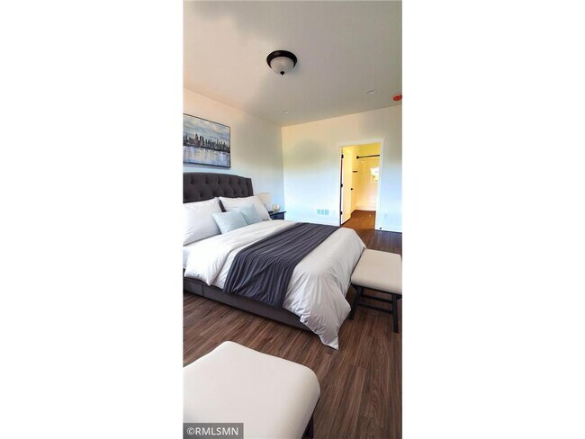 Photo - 1229-1231 Wisteria Ln