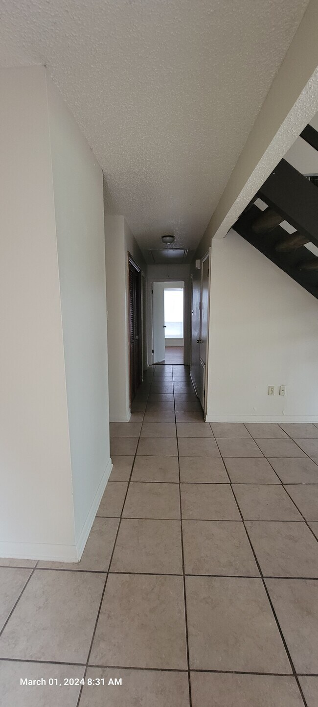 Photo - 7913 Bles Ave Unidad 3