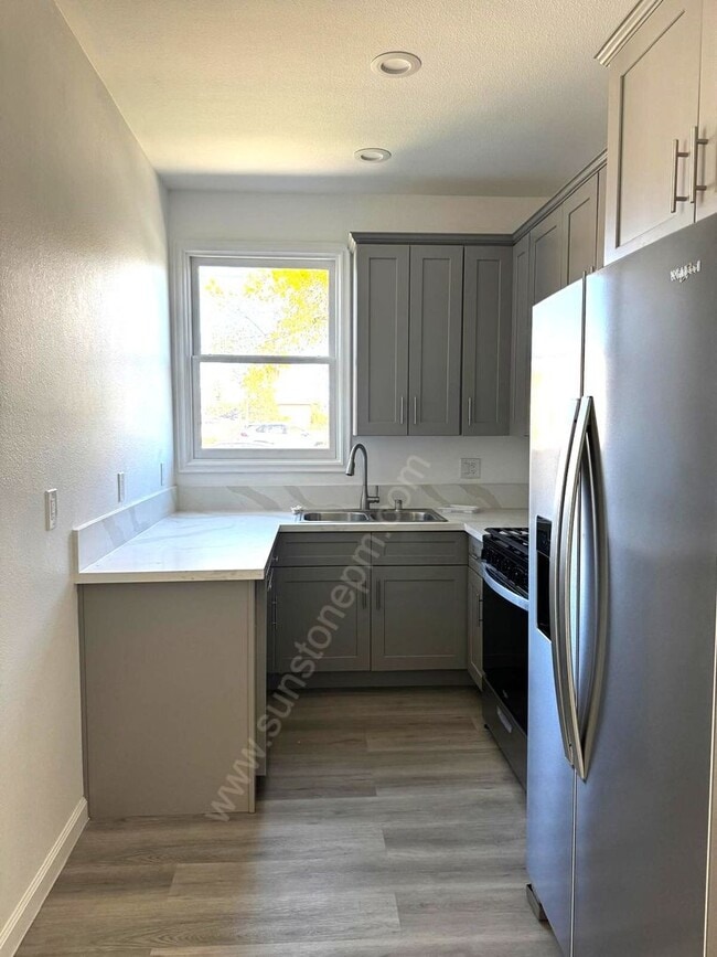 Photo - 696 E 9th St Unit ADU 1