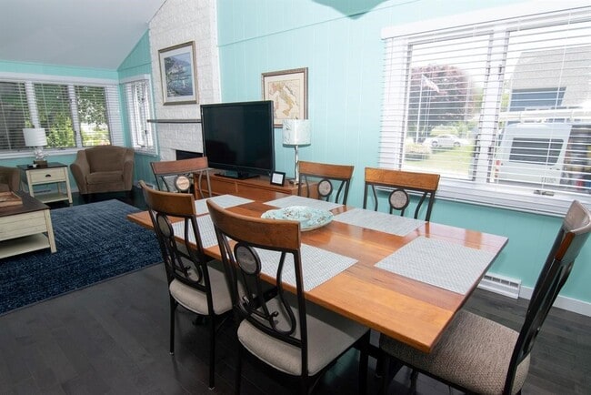 Photo - 15 Treasure Rd