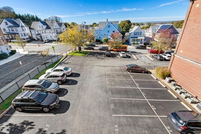 Photo - 72 Ashland St Unit 307